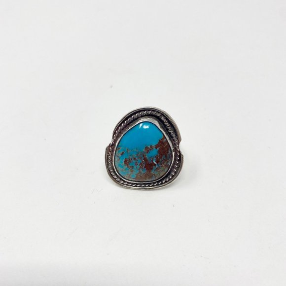 411 Vintage Navajo a silver turquoise ring - size 9